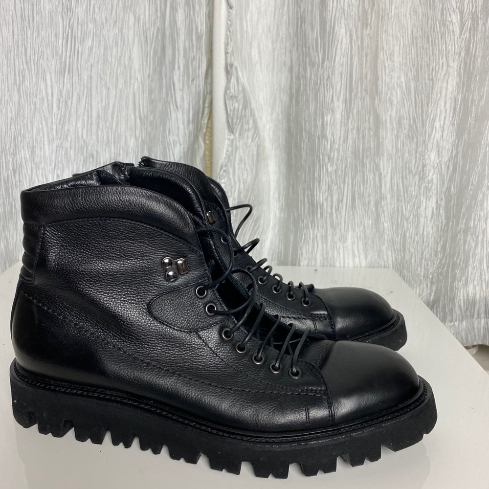 Men’s shoes